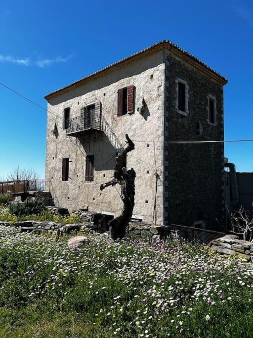 Μαγεμένος Πύργος Στις Θαλάμες Διαμέρισμα Koumani Εξωτερικό φωτογραφία